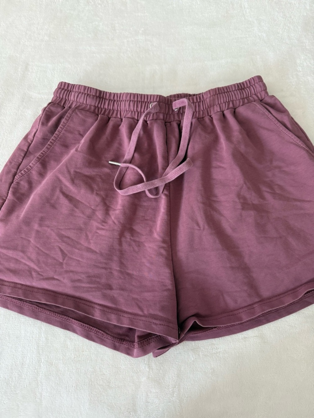 Zesica Women’s Sweat Shorts Deep Rose Size Large Pockets Drawstring E29